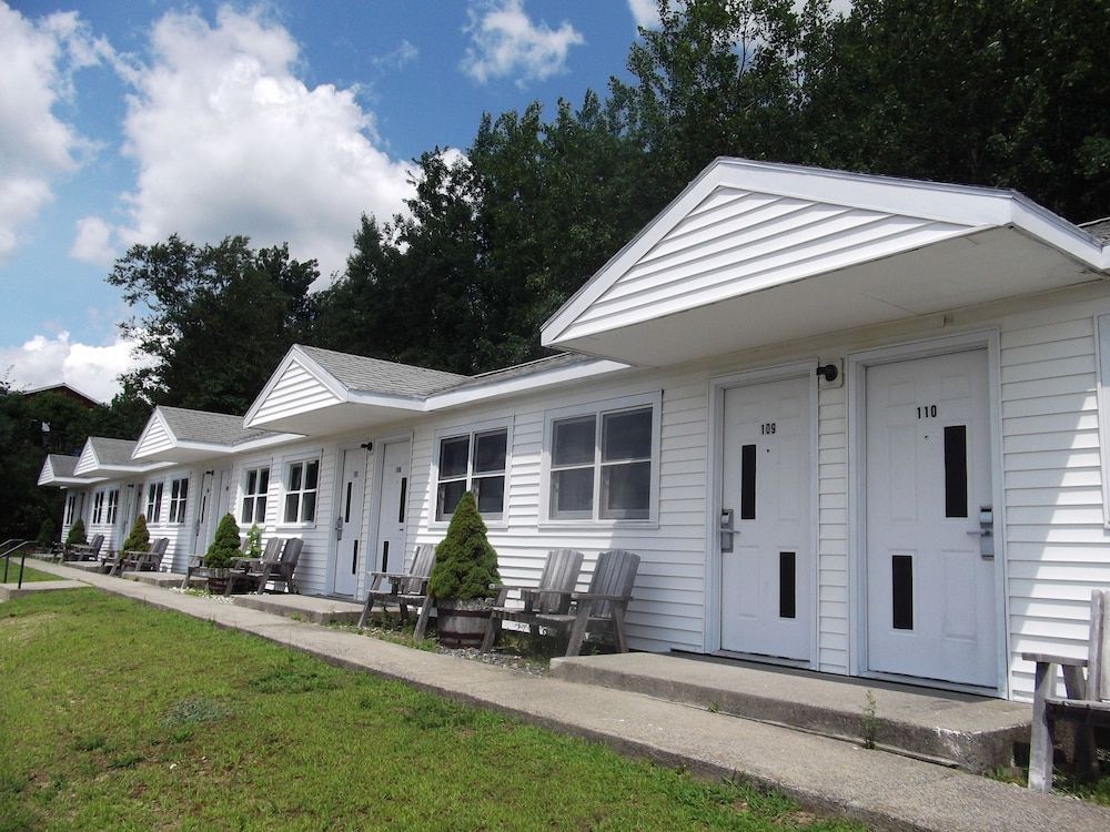White Birches Motel 1