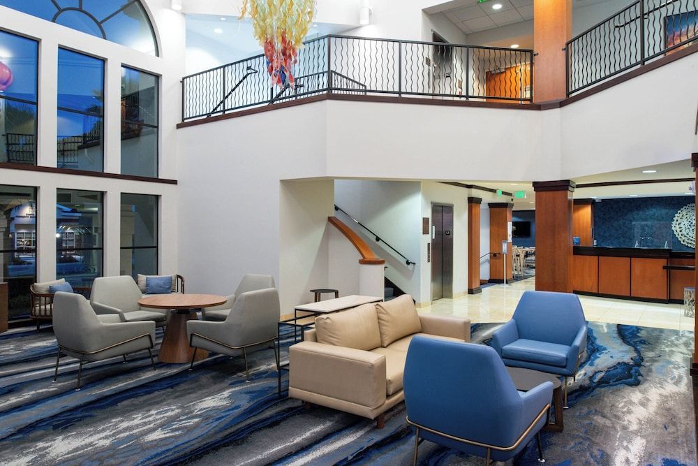 Fairfield Inn & Suites Santa Cruz - Capitola 2
