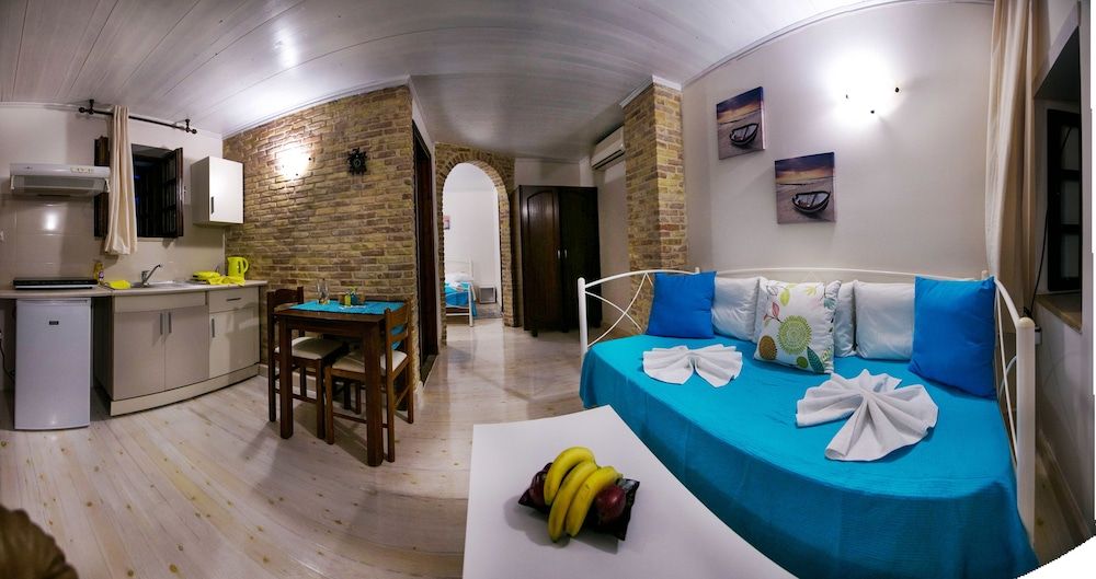 Aloha Maisonette 1