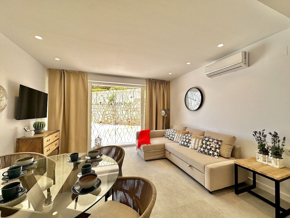 Loft 18 Beach Front Marbella - EaW Homes 2