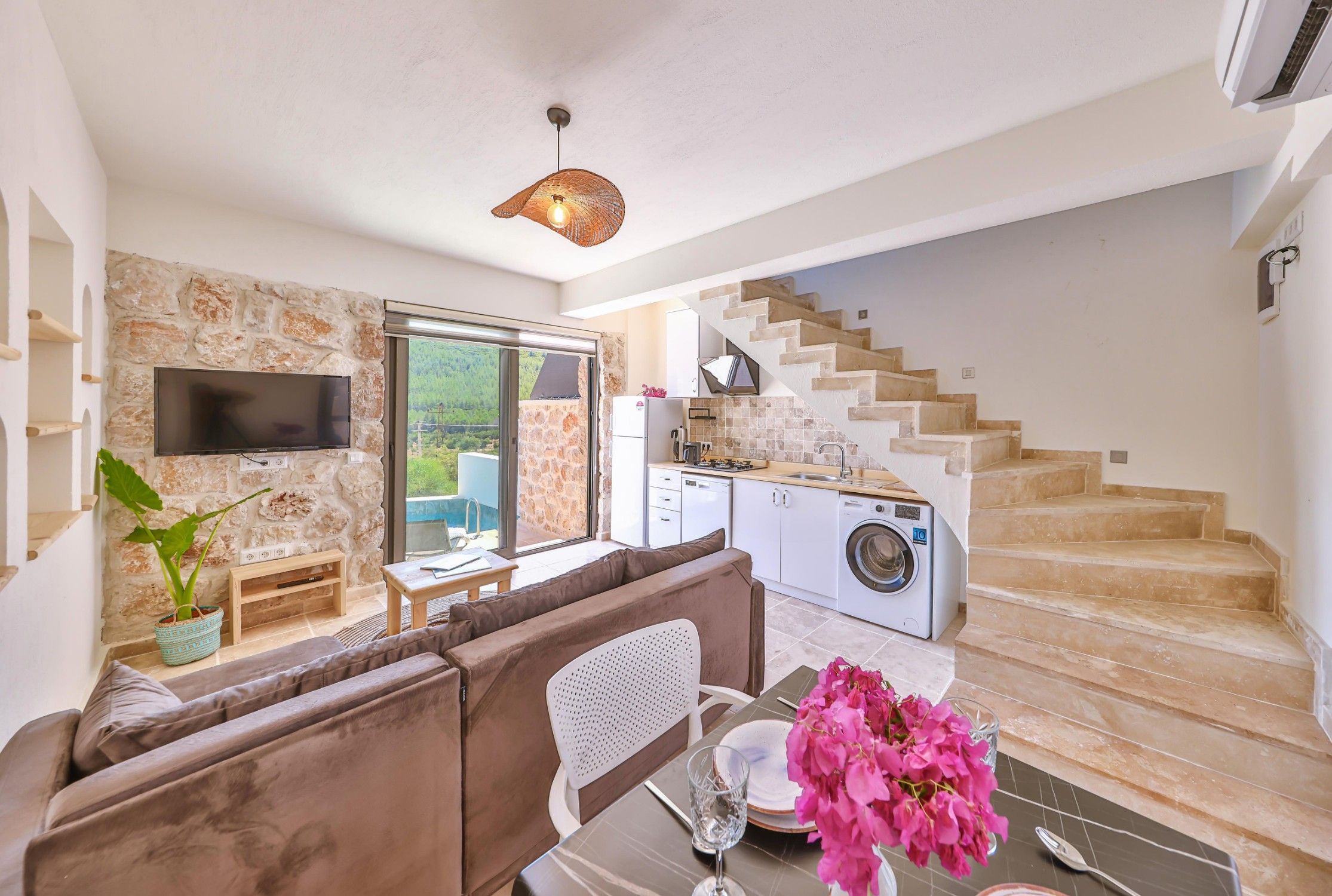 Noubas Villas 2