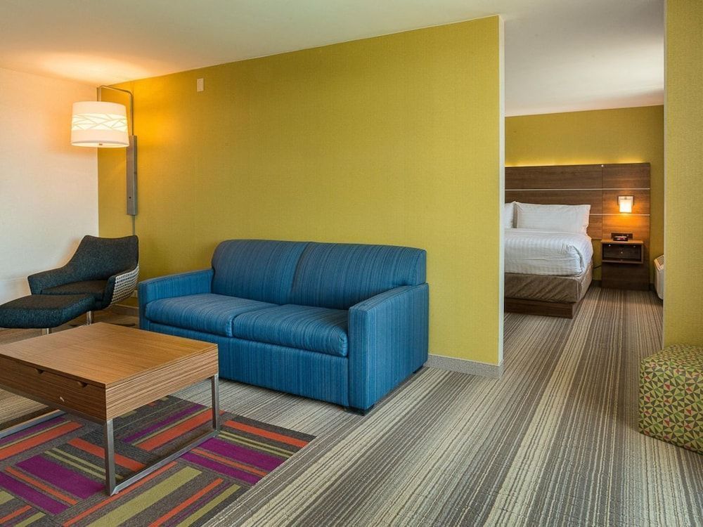 Holiday Inn Express FULLERTON - ANAHEIM by IHG 2