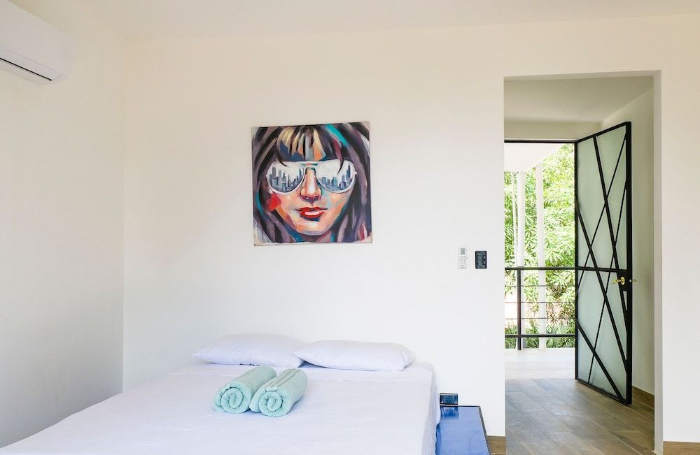 La Jolla Hotel 2