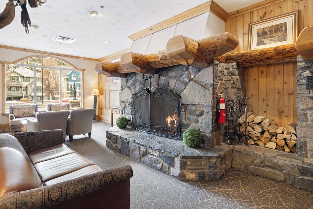 The Rundlestone Lodge 2