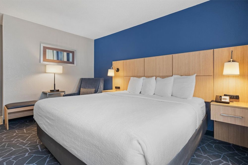 Best Western Eau Claire South 1
