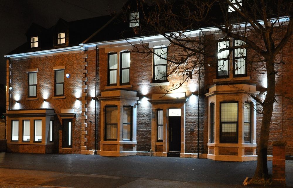 Bentinck Apartments 1