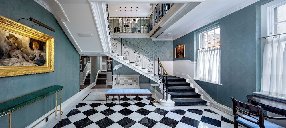 No. 30 Knightsbridge 1