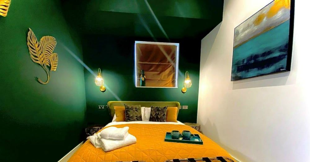 The Cherry Tree Hotel 2