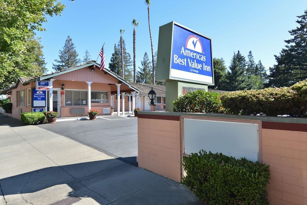 Americas Best Value Inn - Sky Ranch Palo Alto 1