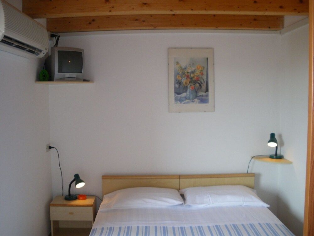 Hotel Villa Dina 2