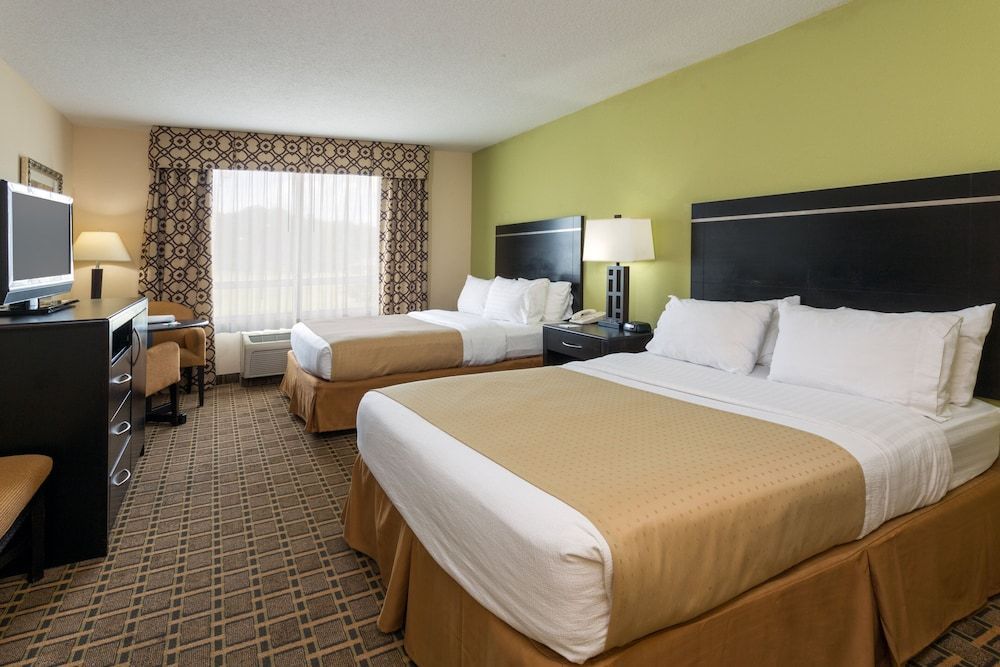 Holiday Inn STATESBORO-UNIVERSITY AREA by IHG 1