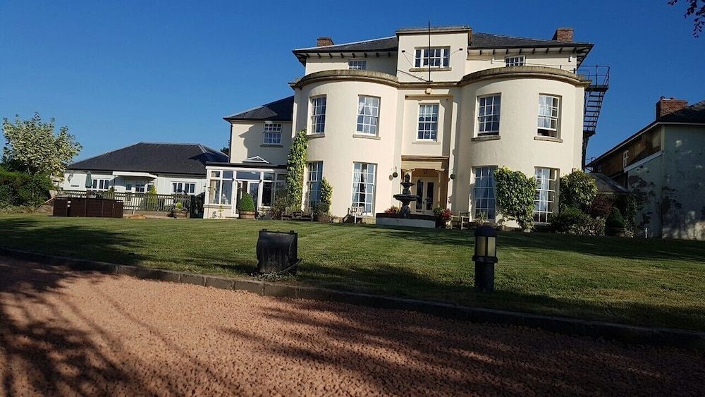 Edderton Hall Country House 1