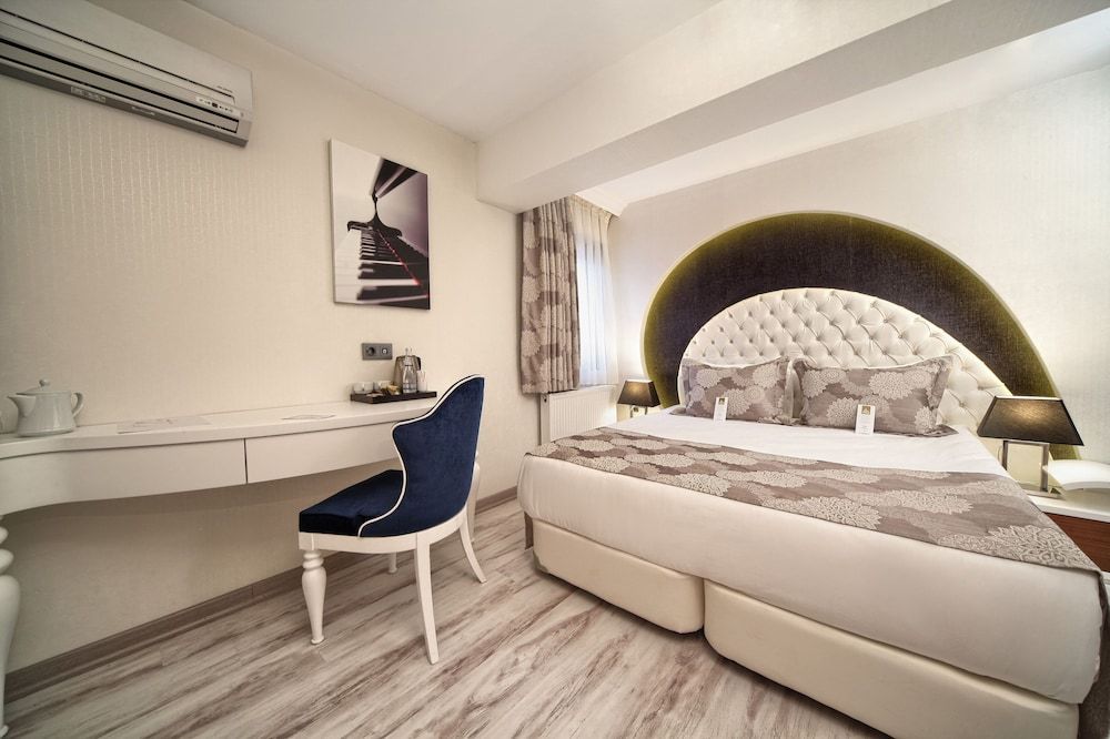 Demonti Otel 2