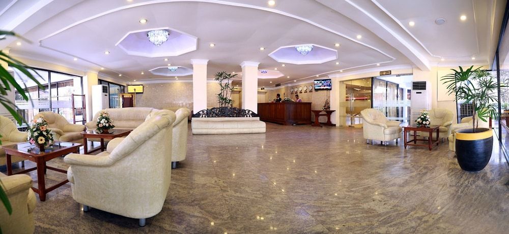 Paris - Colombo - Hotel Sapphire - Colombo