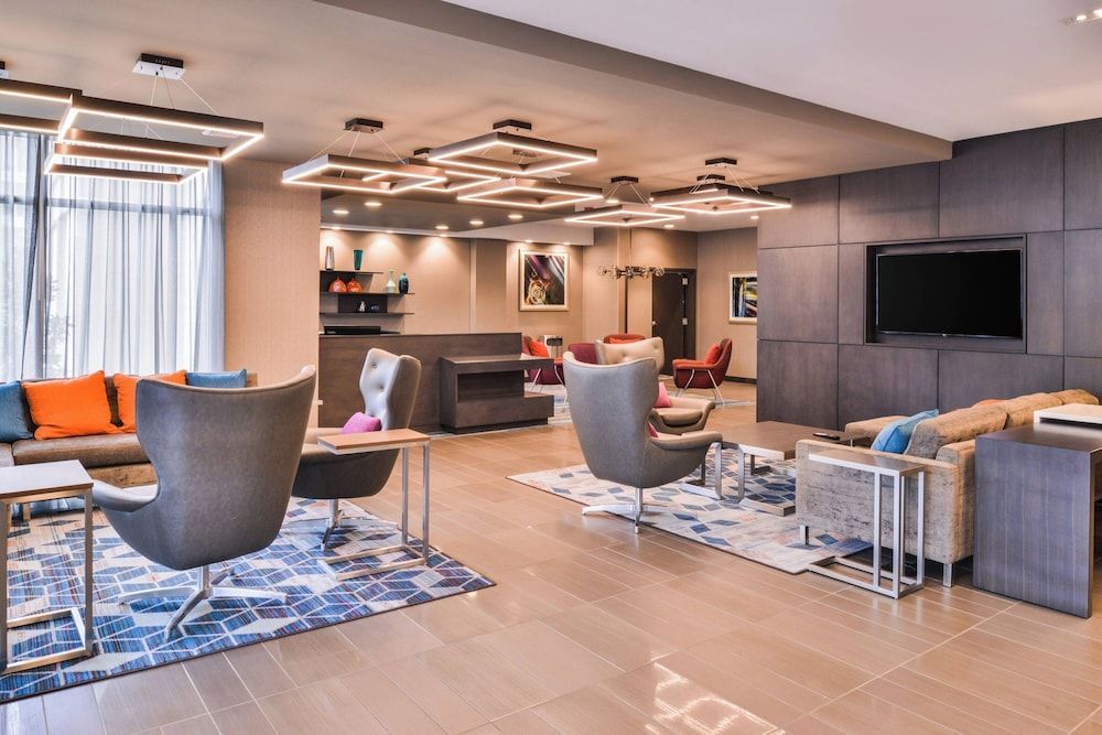 Fairfield Inn & Suites by Marriott Raleigh Cary 2