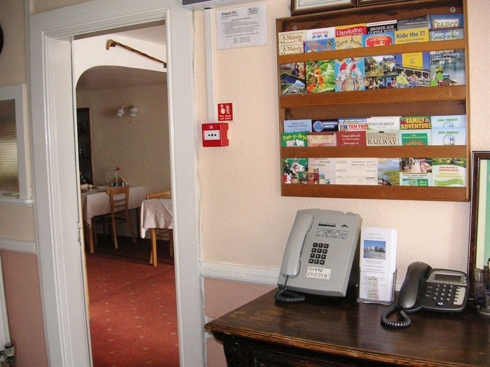 Ty Newydd Guest House 2