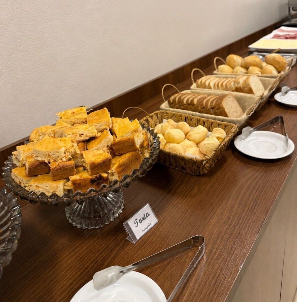 Rosa's Hotel 1