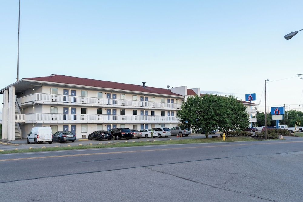 Motel 6-Cincinnati, OH 1