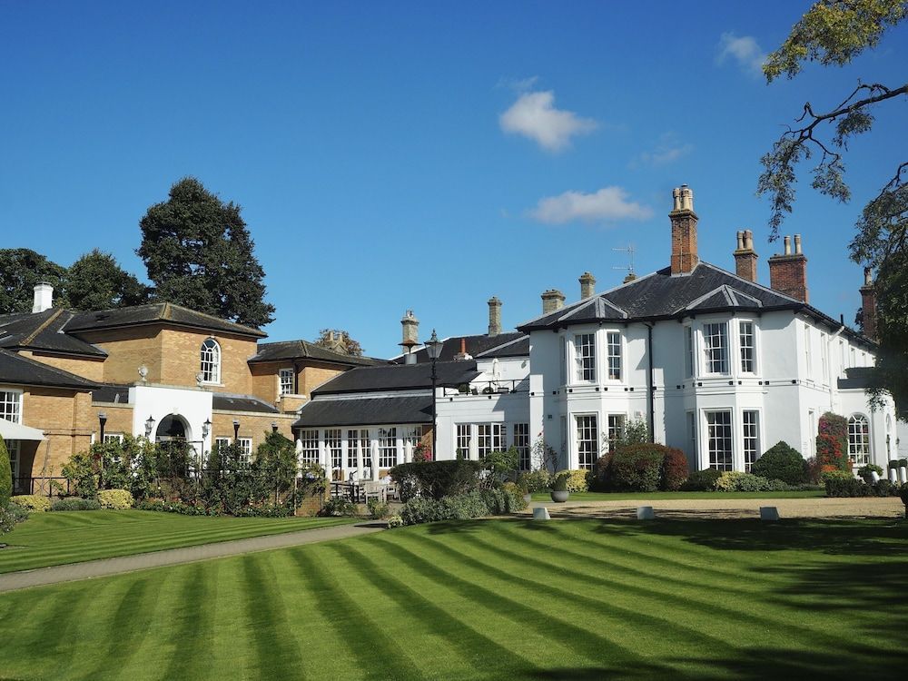 Bedford Lodge Hotel & Spa 1