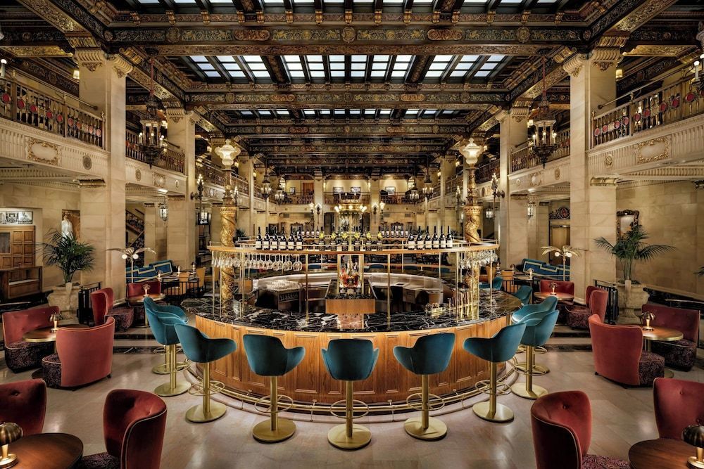 The Louie, A Davenport Hotel, Autograph Collection 2