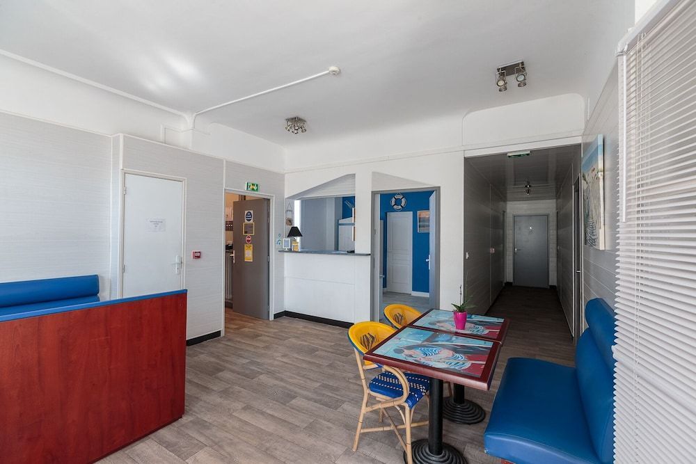 Crystal Hotel 1