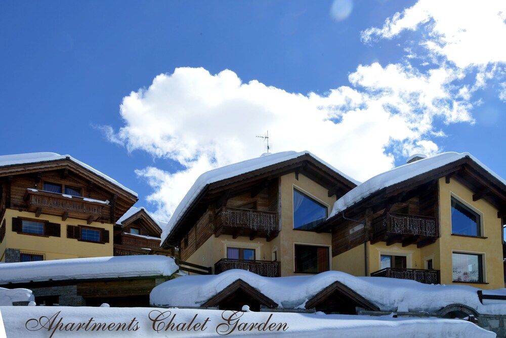 Chalet Garden 1
