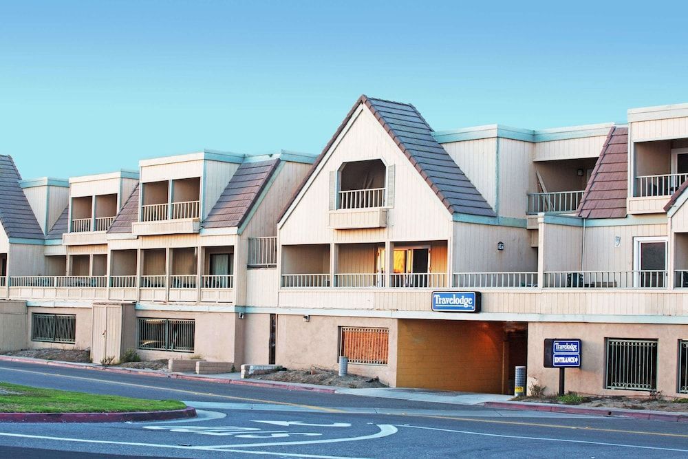 Travelodge by Wyndham Ocean Front 1