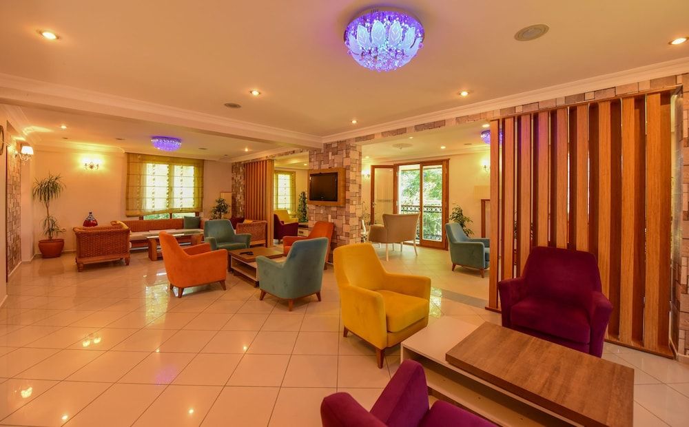 Perdikia Hill Hotel And Villas 2