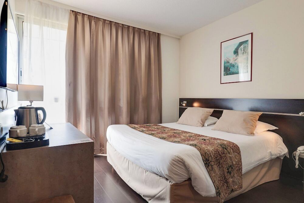 Brit Hotel Golfhotel Saint Samson 1