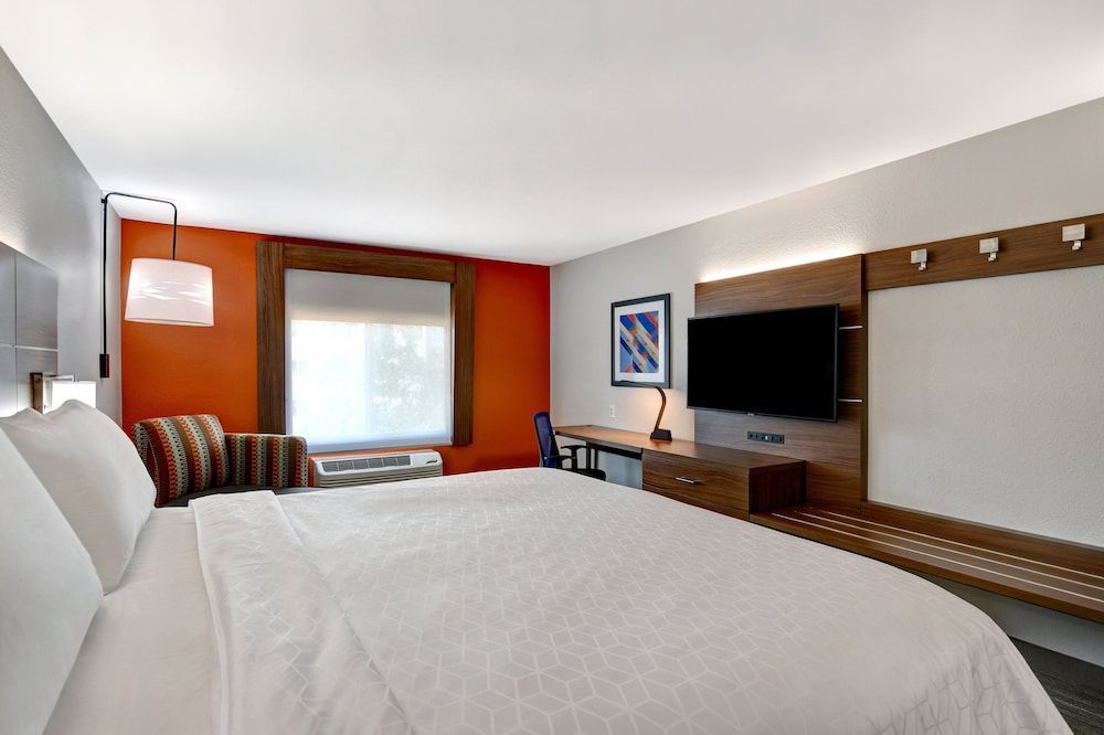 Holiday Inn Express & Suites ANDERSON-I-85 (HWY 76, EX 19B) by IHG 2