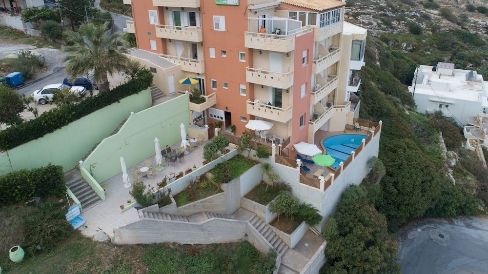 Eliza Apartments 1