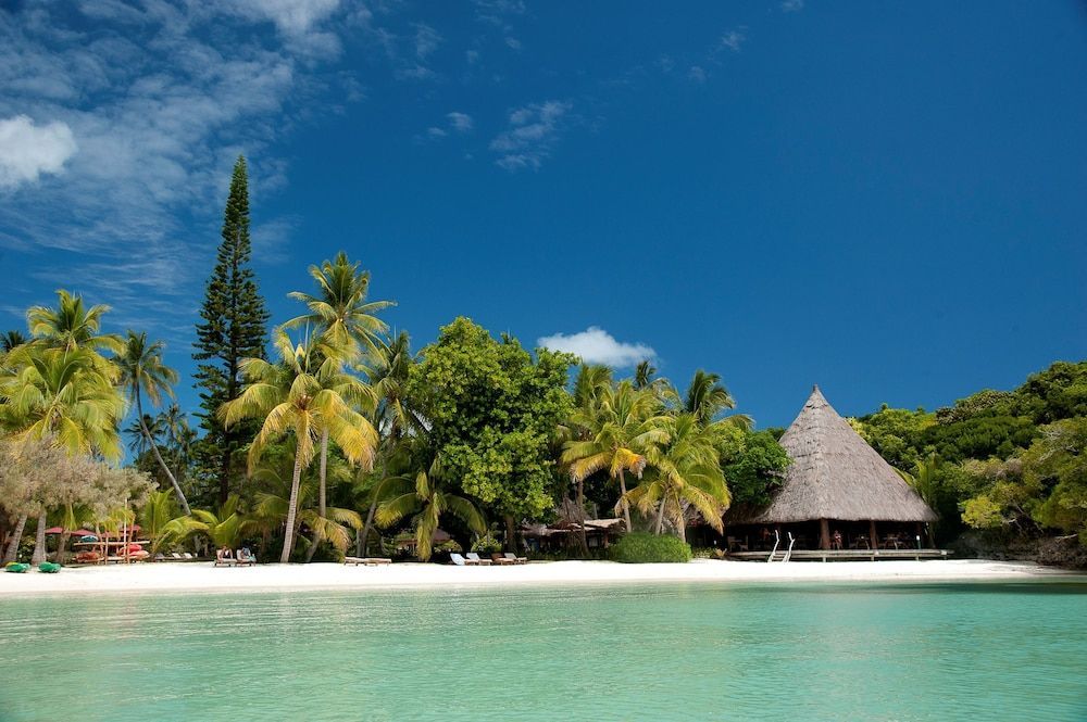 Oure Lodge Beach Resort 1