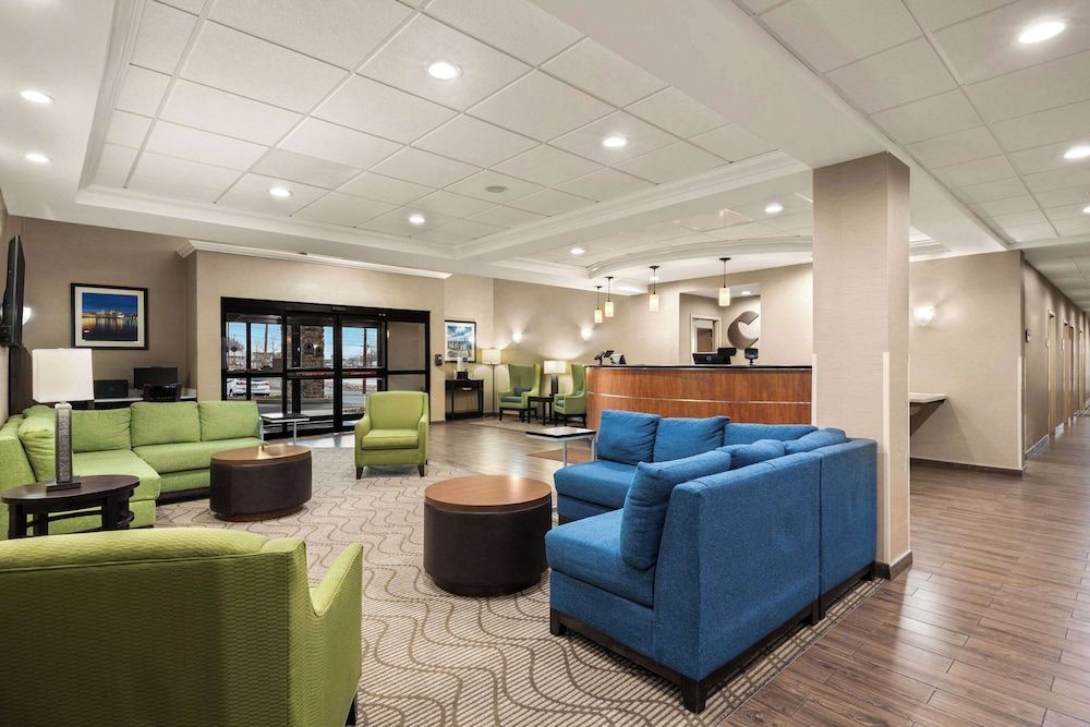 Comfort Suites Hummelstown - Hershey 1