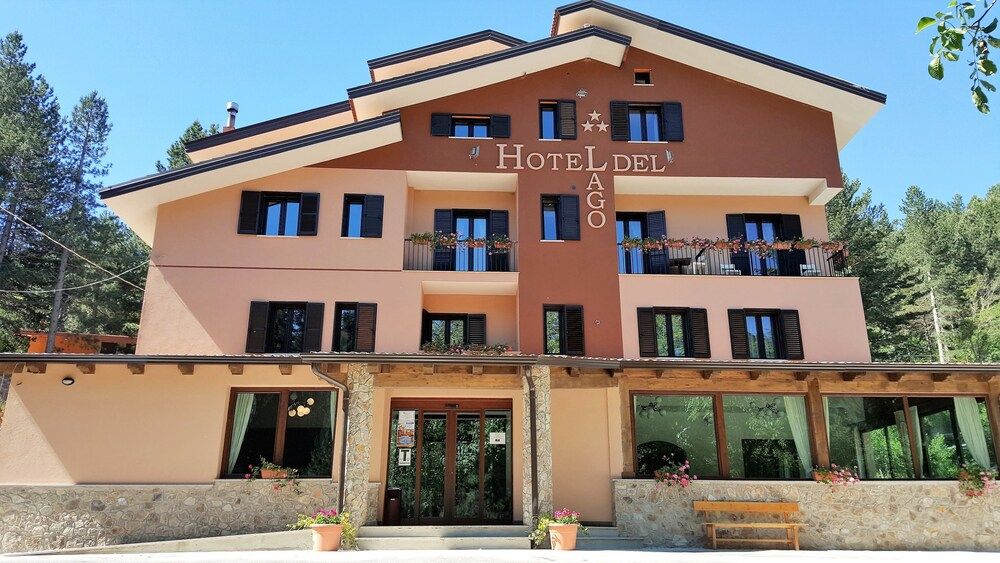 Hotel del Lago Ampollino 1