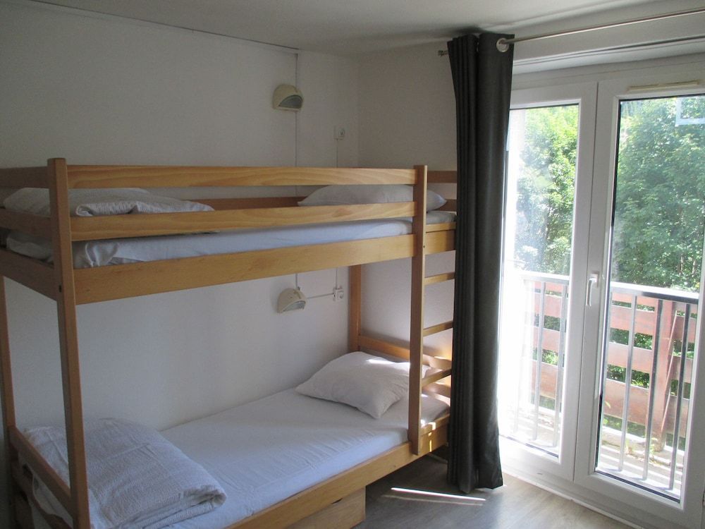 Auberge de Jeunesse HI Chamrousse 2