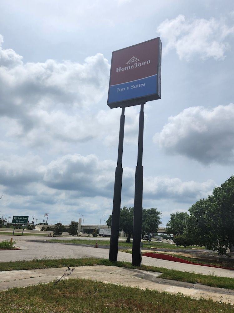 HomeTown Inn and Suites 1
