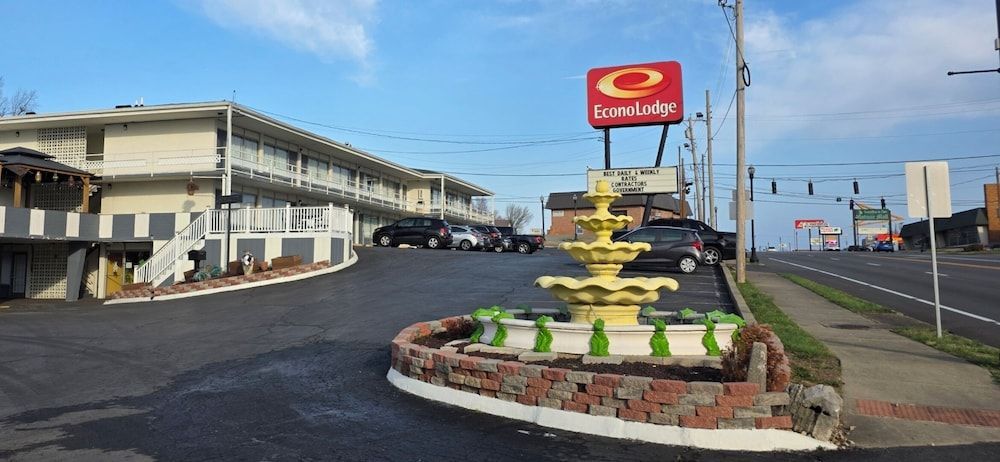 Econo Lodge Fort Knox 1