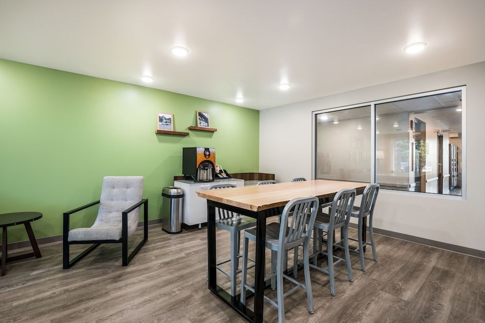 WoodSpring Suites Littleton-South Denver 2