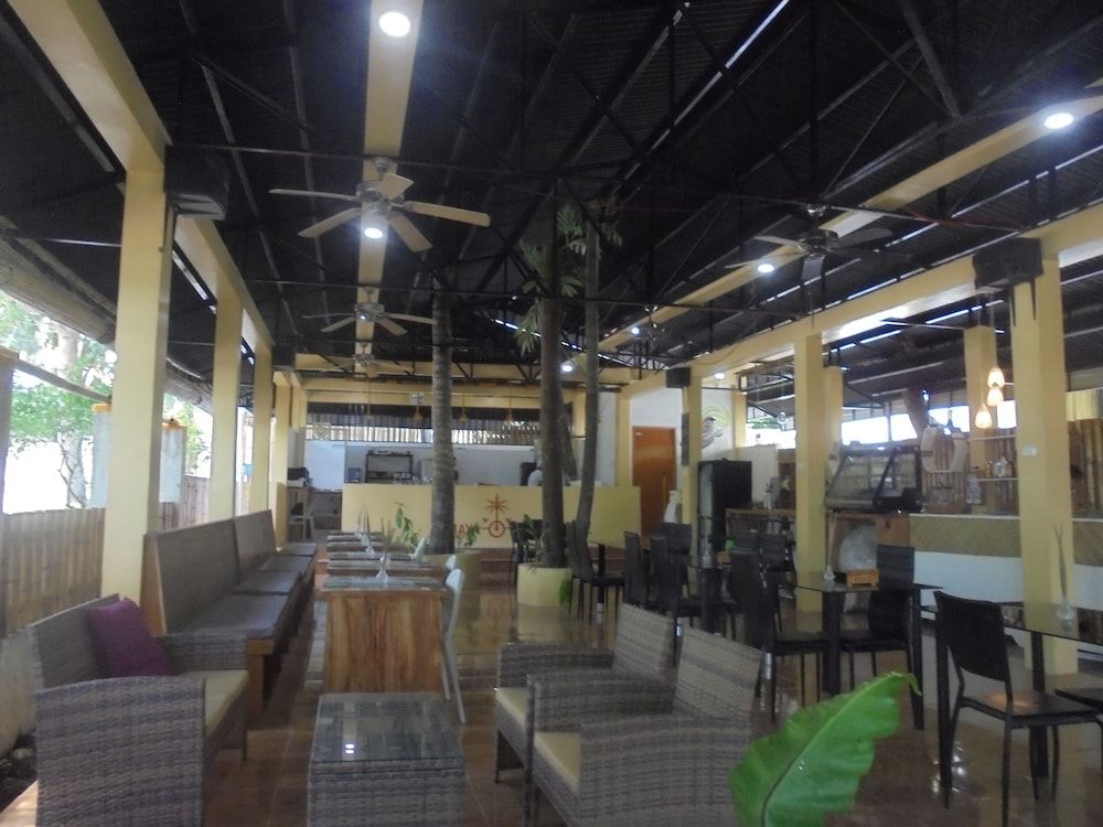 Mayas Guesthouse 2
