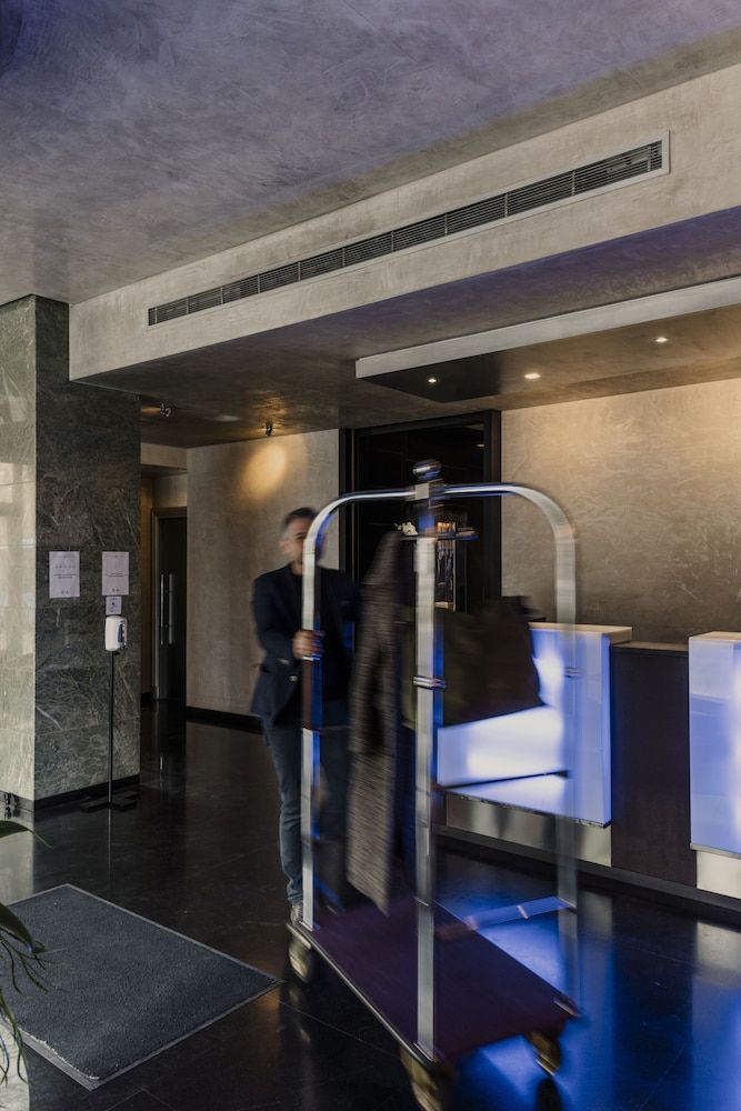 Cosmopolitan Hotel 2