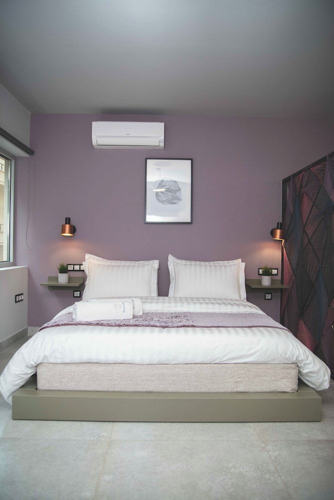 Rooster Suites 2