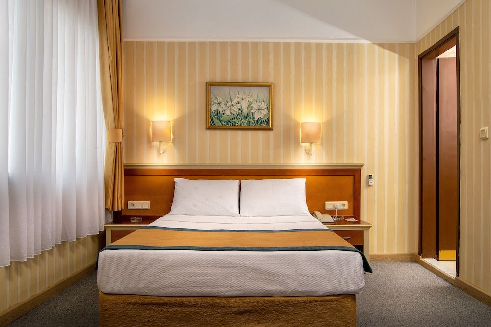 Palm Hotel 2