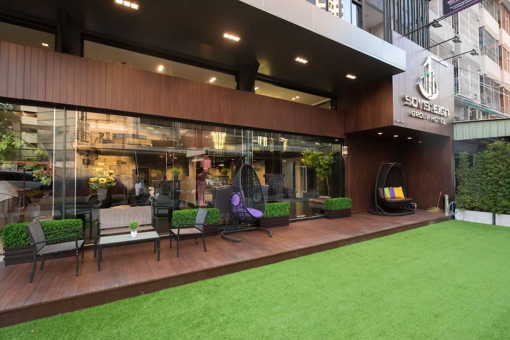 Sovereign Group Hotel at Pratunam 1