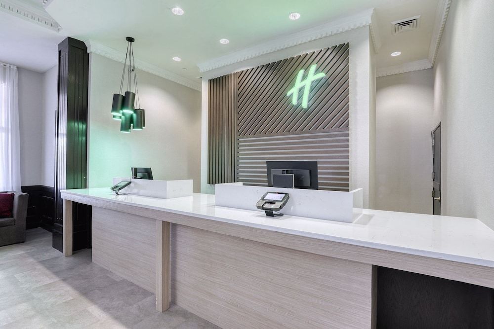 Holiday Inn & Suites MADISON WEST - MIDDLETON by IHG 2