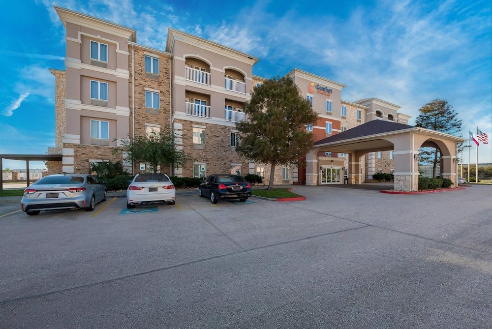 Comfort Suites Corpus Christi Central 1