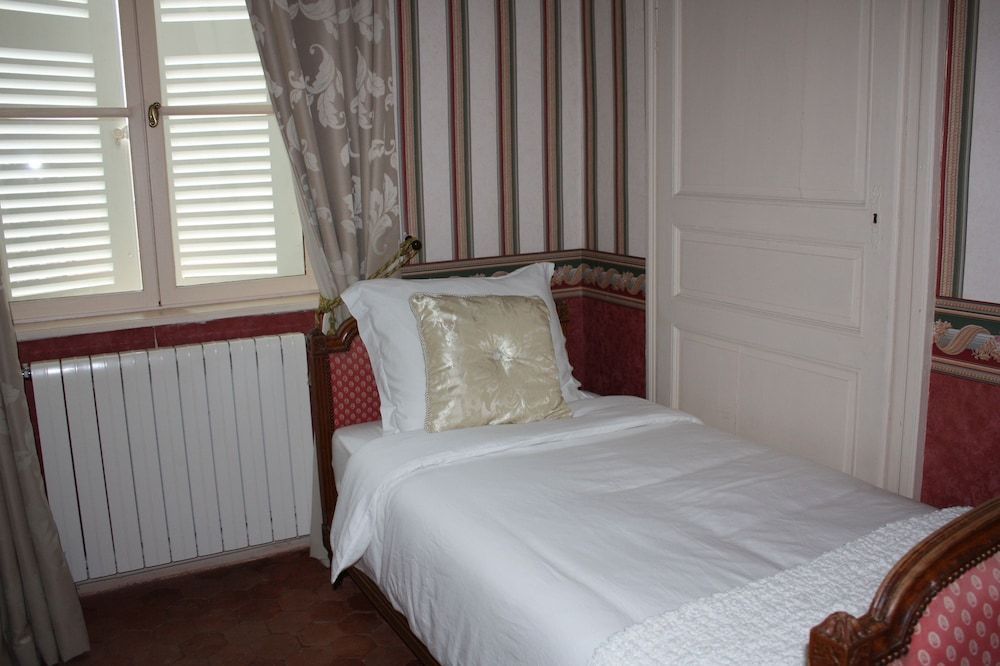 Château Latour - B&B, Pool, Parking, Dinner pre-bookable 2