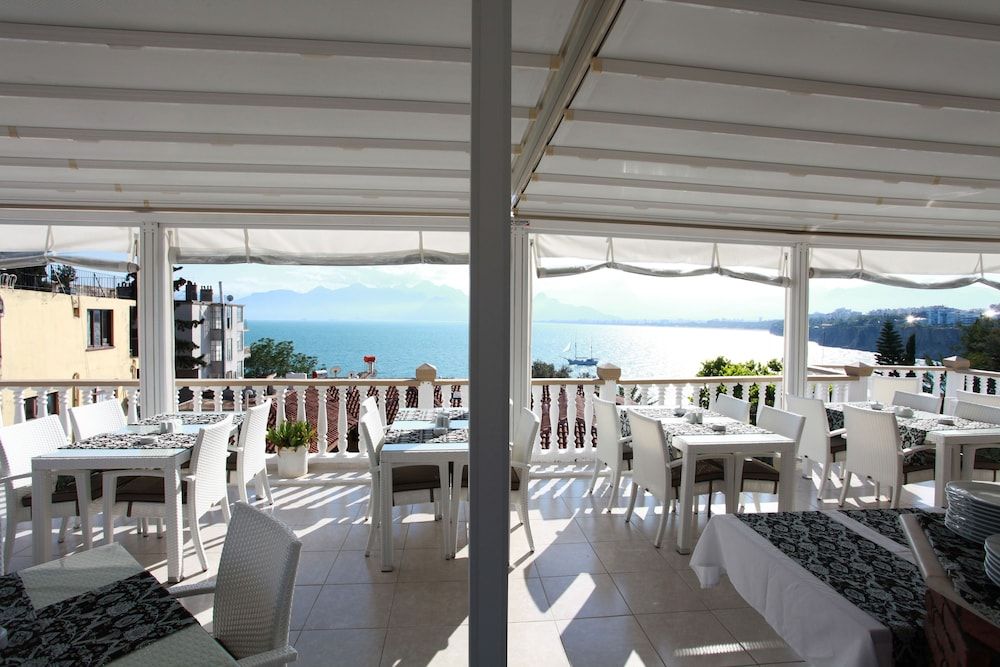 Bacchus Pension 1