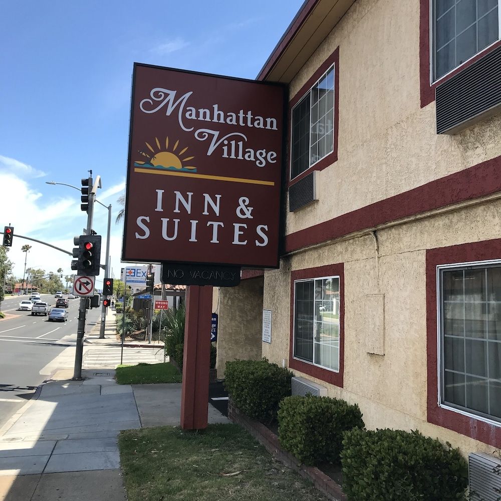 Manhattan Inn & Suites 1
