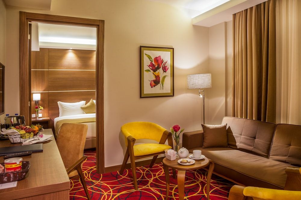 Gerasa Hotel 1