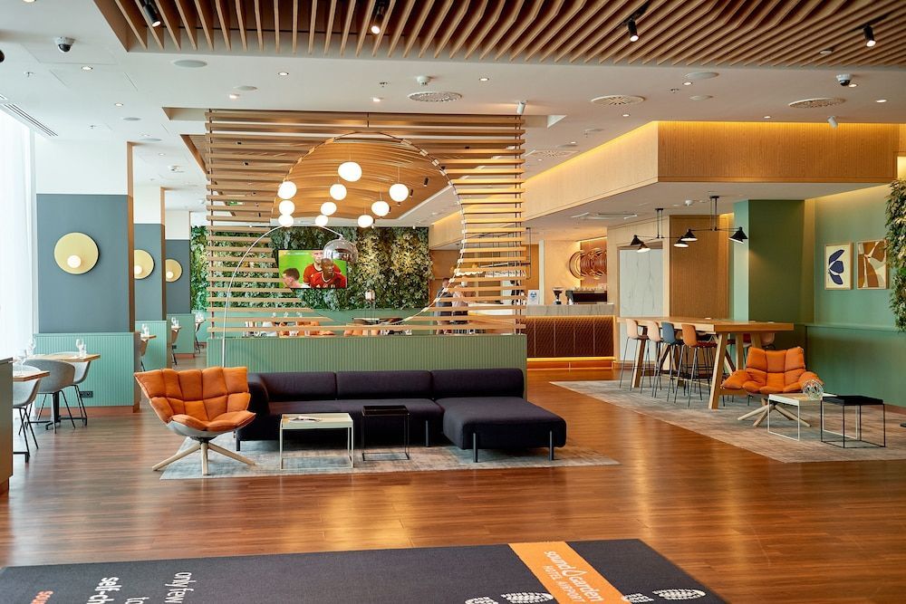 Sound Garden Hotel Airport 2